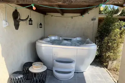 Image de Gite jacuzzi piscine Camargue freewifi