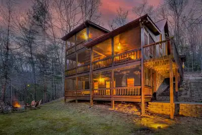 Image de Big Buck Lodge - Véranda grillagée | Fire Pit | Zone d'Aventure d'Aska