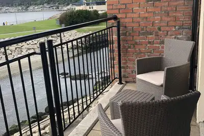Image de Appartement en bord de mer à Newcastle avec WiFi et parking