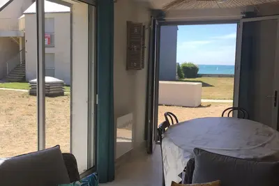 Image de A 30m d'une plage! ! ! Appartement avec terrasse