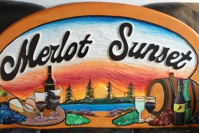 Image de Merlot Sunset-Spa Pckg-O / Nite + Bonus Dîner gastronomique Gratuit Verre de vin