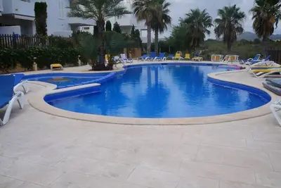 Image de Appartement dans un complexe exclusif avec une belle vue sur la marina