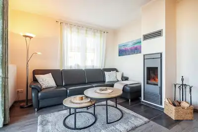 Image de Bounty avec cheminée et gr. Terrasse, près de la plage