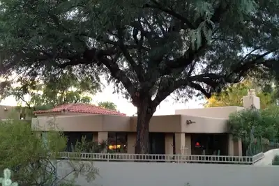 Image de Mobilier design et propriété haut de gamme dans une propriété de golf 5 étoiles