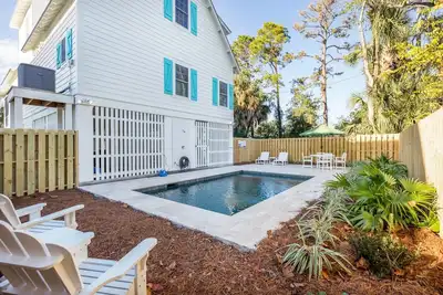 Image de Construction neuve avec piscine couverte / chauffée \"Child-Safe\"