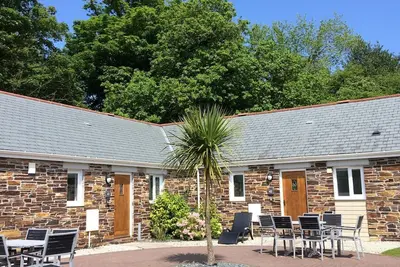 Image de Courtyard Cottage 42 - une roulotte qui peut accueillir 4 personnes dans 2 chambres