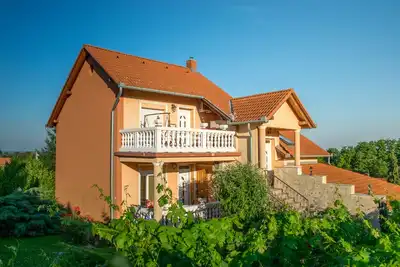 Image de Appartements pour 2 et 4 personnes avec climatisation à proximité du spa