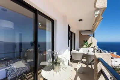 Home2Book Beautiful View Of The Bay & Wifi