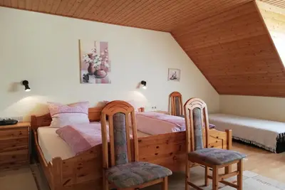 Image de Chambre Triple Douche / Wc - Weingut-Gästehaus Hermes-Lex