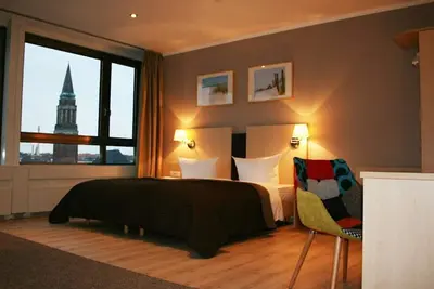 Image de Chambre double / douche, Wc - Hotel Astor by Campanile