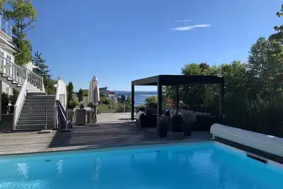 Image de Villa familiale de luxe dans un cadre magnifique, vue et proximité de la mer et de la nature