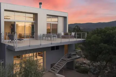 Image de Oasis spirituelle moderne dans les orangeraies de l'East End