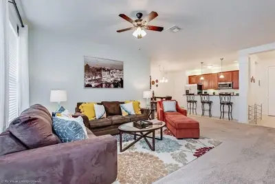 Image de Spacious Condo with Balcony! Cdc Cleaning Standards, close to attractions 3vc305