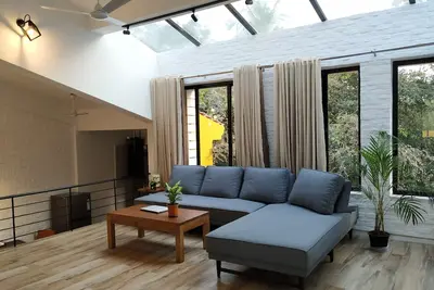 Image de Modern 2br Skylit Penthouse w/ Open Pvt Terrace. 7 mins walk to Vagator Beach