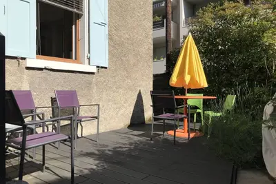 Image de Agréable 3 pièces avec jardinet et parking proche du centre