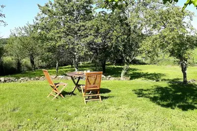 Image de Maison en pierre idyllique de 2 chambres dans le hameau du Limousin à 5 minutes de Chateauponsac