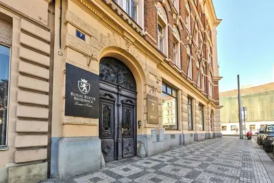 Image de Appartement moderne de 3 chambres dans la petite ville