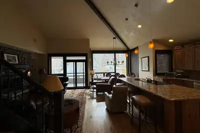 Image de Rustique, haut de gamme Condo Village Condo-Mr1e