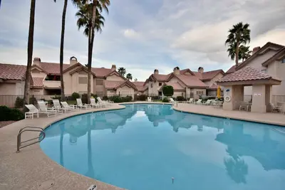 Image de Beau premier étage Condo dans une petite communauté fermée