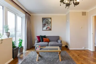 Image de Endroit bien situé et accueillant à Farnham