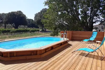Image de La Petite Maison Dans les Vignes avec Piscine