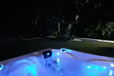Cap Couleurs - Gîte jacuzzi -Location de voiture*