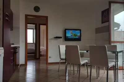 Image de Appartement Avec Terrasse Et 2 Chambres IDÉAL Pour Le Lac Gardaland Et Les Parcs