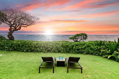 Image de Oceanfront Kauai Home avec une vue imprenable et un emplacement parfait!