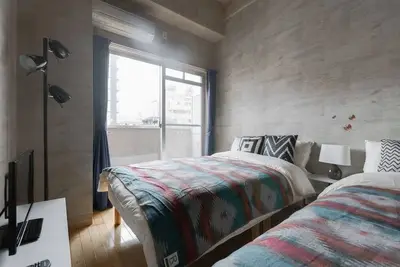 Image de Max 6 people 2 beds  1 futon  fun wit - Terrys room Namba V401 / Osaka Ōsaka