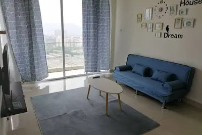 Image de 8-9pax | Pavillon Kl, Klcc, grottes de Batu |旅行 简 简单 单 住下 咯