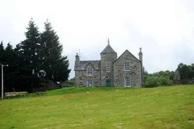 Image de Ferme Craignuisq, restaurée avec charme, surplombe la vallée de Tay