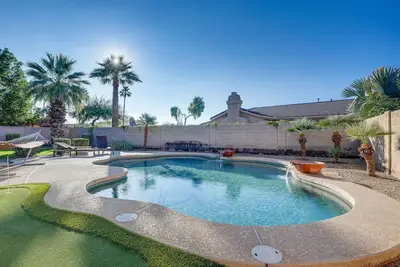 Image de Nouveau! Accueil w / Pool, par Goodyear Ballpark Golf + Randonnée