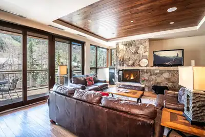 Image de À quelques pas du télésiège, 4br Platinum Condo à Vail!