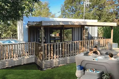 Image de Mobil-home Premium Otello Duo Espace 3 pièces 4 personnes 2 Sdb - Spa