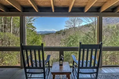 Image de Cosy View - porche filtré | Bain à remous relaxant | Vues incroyables