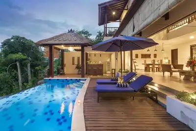 Image de Villa de 4 chambres avec piscine à débordement près d'Ubud;