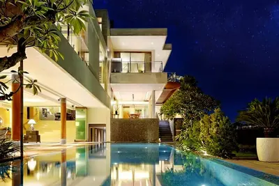 Image de Villa de luxe à Canggu et à 400 mètres de la plage de Batubolong