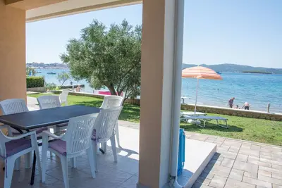 Image de Appartements Citrine on the beach (14553-A4) - Biograd
