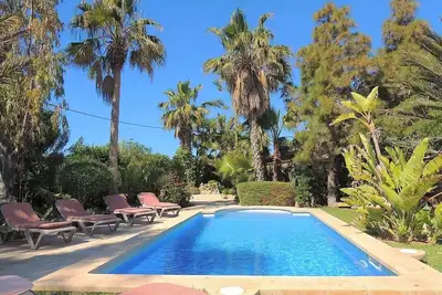 Villa de plain-pied avec piscine privée située à proximité de Santanyi et des plages fantastiques!