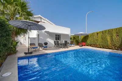Image de Belle maison confortable  avec piscine privée à Denia, Costa Blanca, Espagne pour 6 personnes