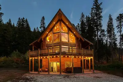 Chalet pour chiens avec bain à remous et à quelques minutes en voiture du lac, ski, Leavenworth