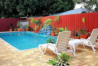 Image de Votre maison avec piscine Ă David