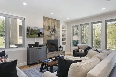 Image de Condo Premium Vail avec vue sur la montagne, à pied de la télécabine Eagle Bahn | SunVail 11b