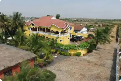 Image de Villa méditerranéenne exclusive en bord de mer près de Tema