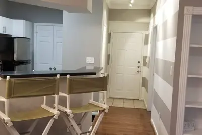 Image de Condo - Idéalement situé près du football, des musées, du baseball, du basket-ball, des hôpitaux