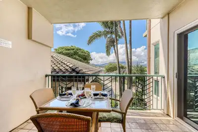 Image de Condo mis à jour dans la station balnéaire w / Ac & piscine partagée / toboggan / spas!