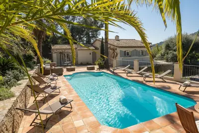 Image de Villa de charme, Classée 3*, entre mer et montagne