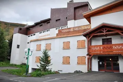 Image de Studio Abordable au Coeur des Deux Alpes | Accès Piscine Extérieure + Casiers à Skis