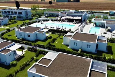 Image de Vada Village