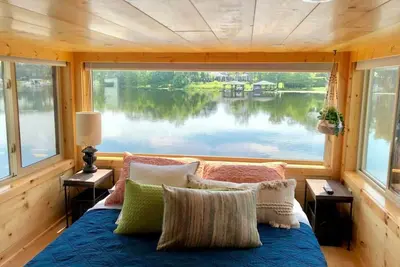 Image de The View - Petite maison au bord de l'eau avec d'incroyables vues panoramiques